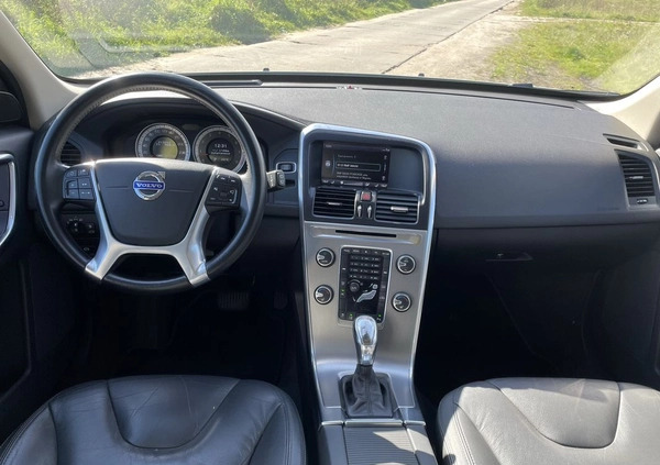 Volvo XC 60 cena 60999 przebieg: 220000, rok produkcji 2013 z Słupsk małe 67